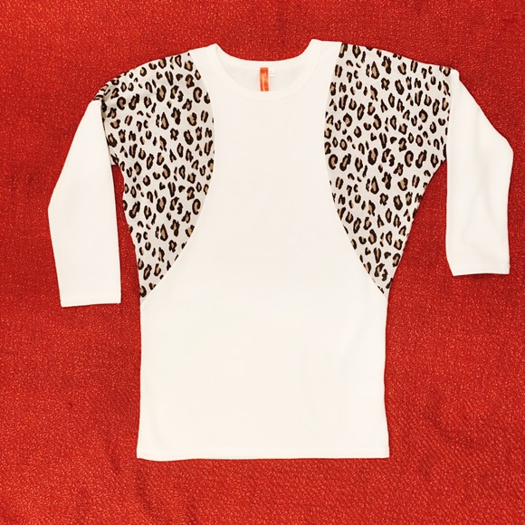 Cheetah blocked long sweater - Picture 2 of 4